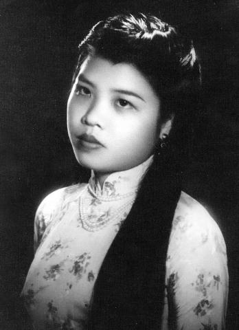 Bóng Người Xưa